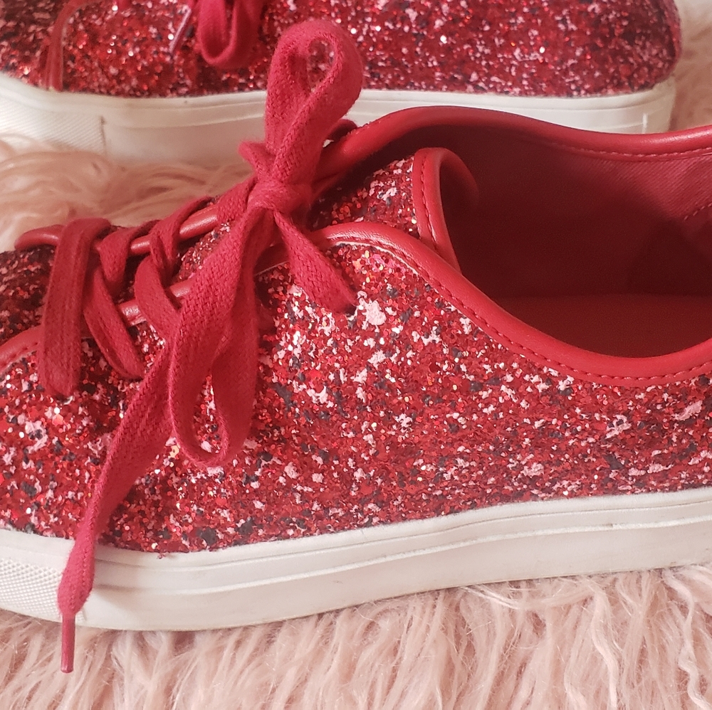 Katy Perry red glitter shoes